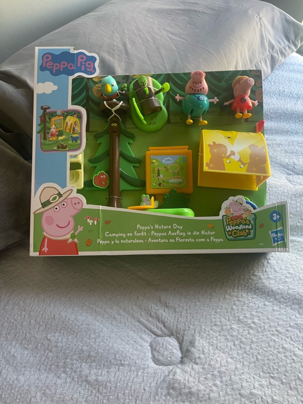 Peppa Pig Woodland Club Playset with Green Tree and Yellow Tent